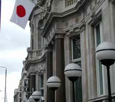 日本大使館の求人